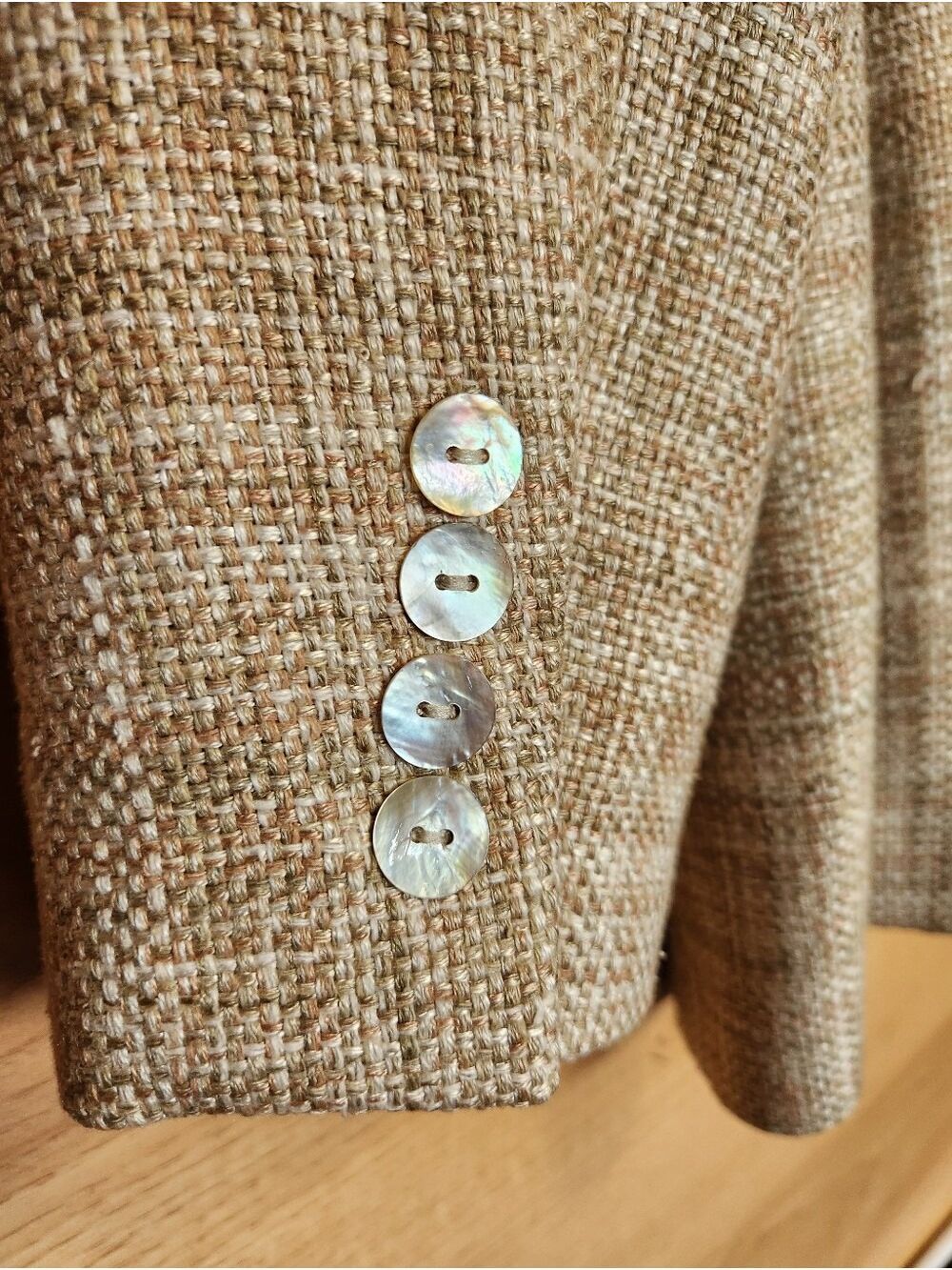 VINTAGE AUSTIN REED LUXURY 100% MATKA SILK TWEED BLAZER TAN QUIET LUXURY 12 - Picture 9 of 11